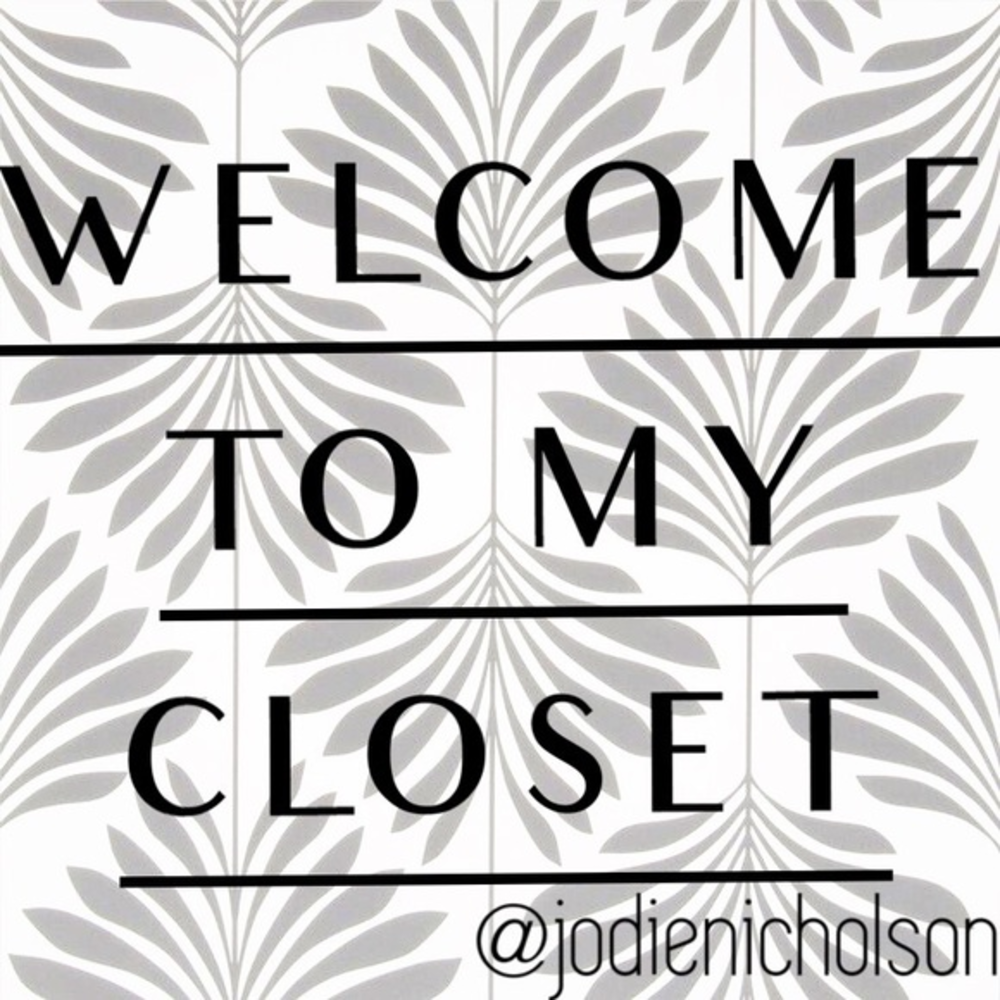 Welcome to‎ my closet 👋🏻👋🏻😊❤️
